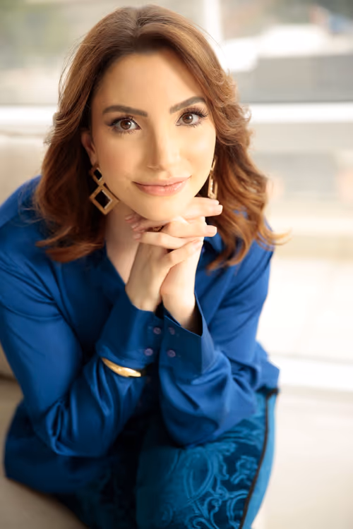 Dra. Nicole Bulgarão, especialista em Transplante de Córnea pela USP